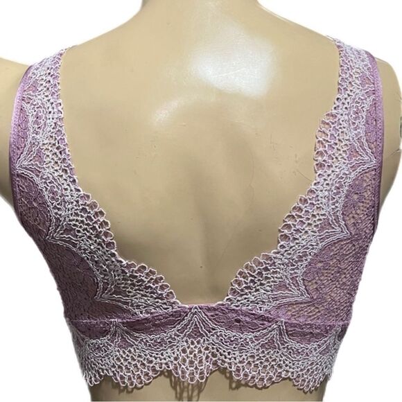 Victoria’s Secret crochet lace plunge unlined bralette bra lavender Medium - Picture 3 of 4